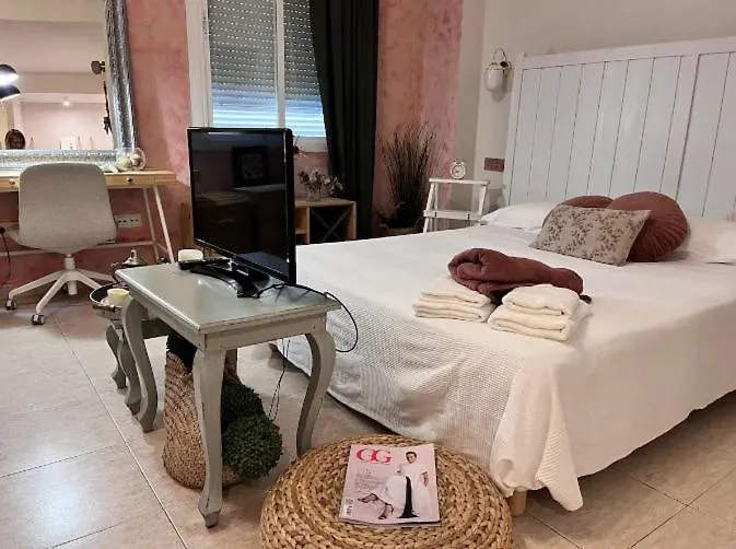 Serva La Bari Studio Seville 0*,  Spain